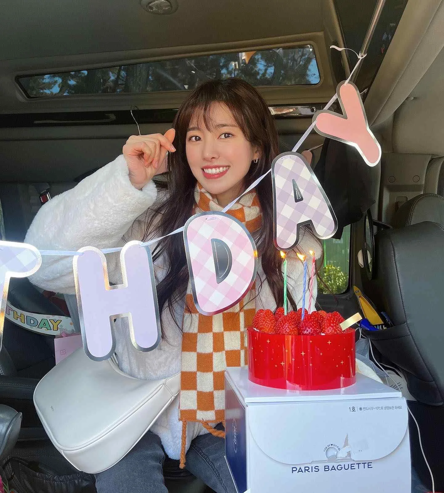Jin Se Yeon - jin-se-yeon-hot-8.webp
